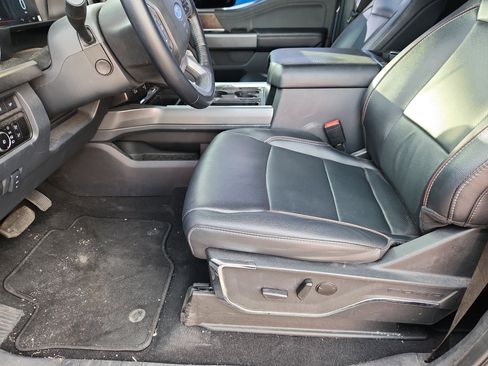 Used 2023 Ford F250 Lariat w/ Lariat Ultimate Package image 9