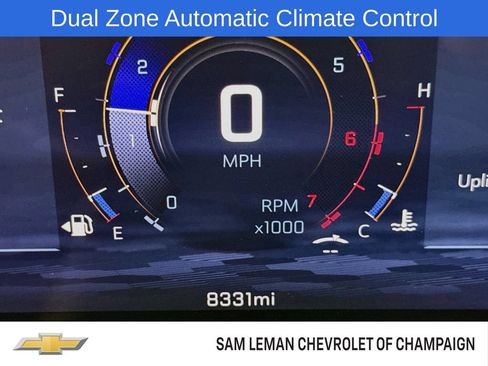 Used 2025 Chevrolet Traverse LT FWD image 12