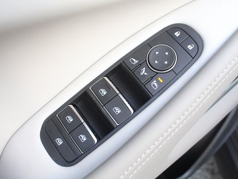 Used 2026 INFINITI QX60 Luxe w/ Cargo Package image 12