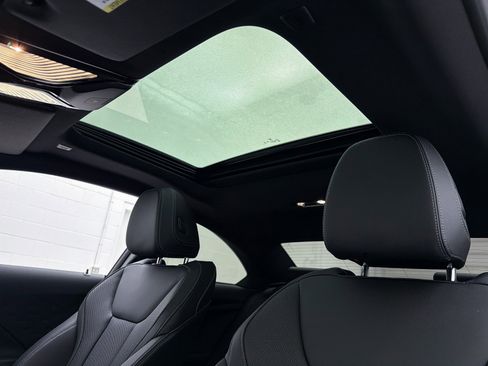 Used 2024 BMW 230i Coupe w/ Premium Package image 3