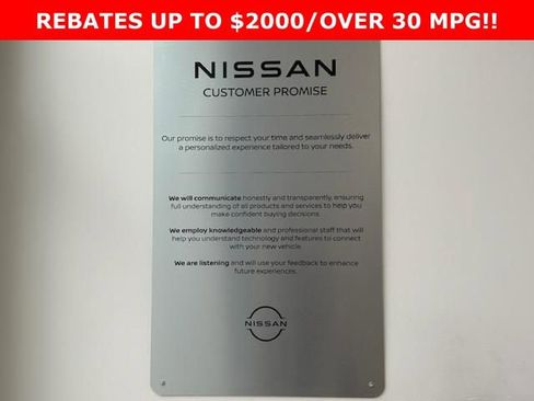 New 2025 Nissan Kicks SR FWD image 41