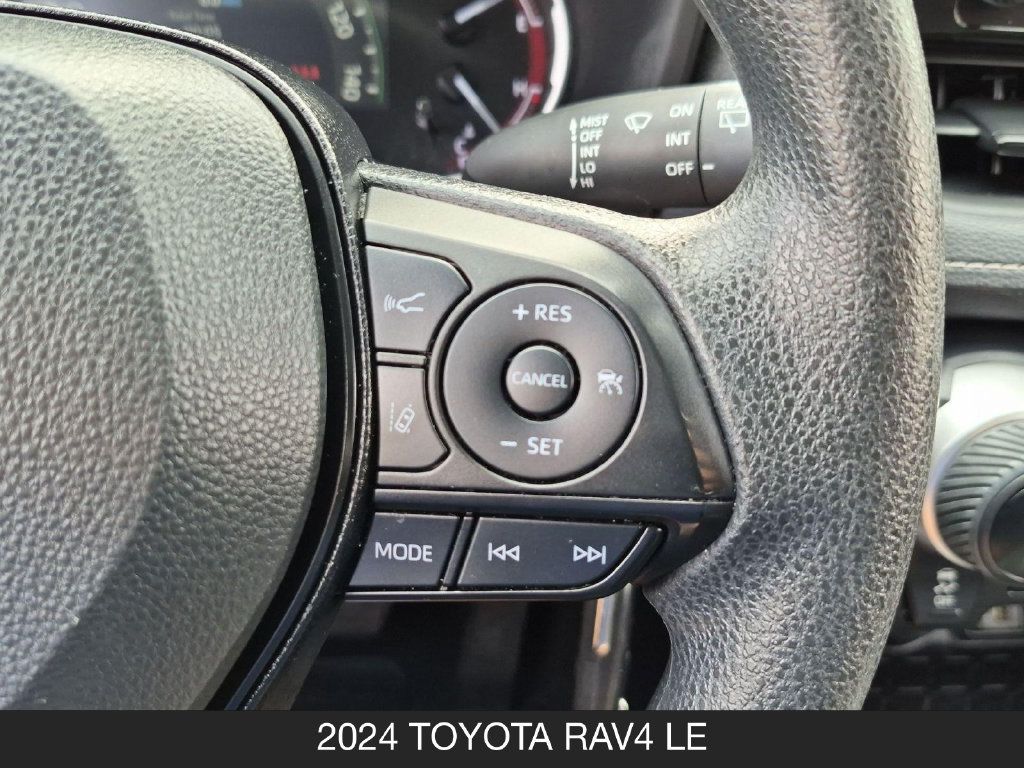 Used 2024 Toyota RAV4 LE FWD image 18