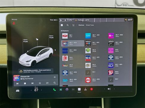 Used 2020 Tesla Model 3 Standard Range image 17