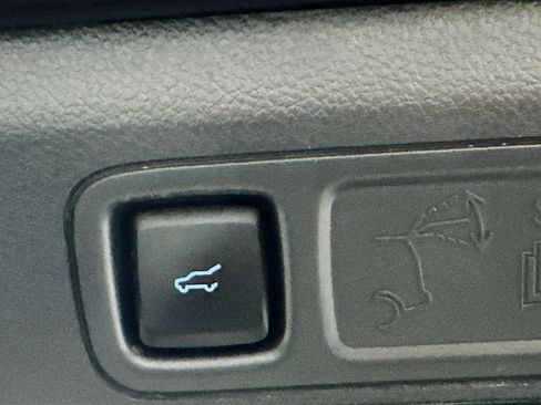 Used 2024 Ford Expedition Max XLT image 31