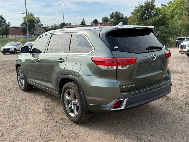 Used 2019 Toyota Highlander Limited Platinum AWD/4WD image 3