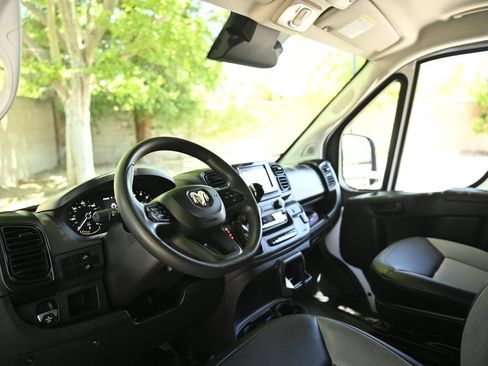 Used 2023 RAM ProMaster 2500 FWD image 10