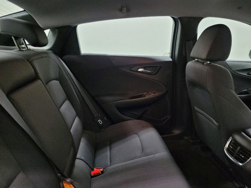 Used 2018 Chevrolet Malibu LT w/ Driver Confidence Package FWD image 19