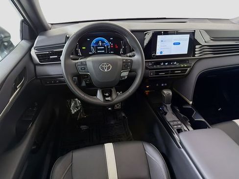 Used 2025 Toyota Camry SE FWD image 22