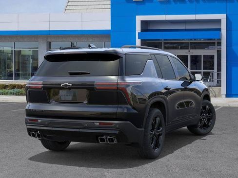 New 2027 Chevrolet Traverse LT w/ Midnight/Sport Edition FWD image 4