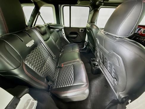 Used 2021 Jeep Wrangler Unlimited Rubicon AWD/4WD image 25