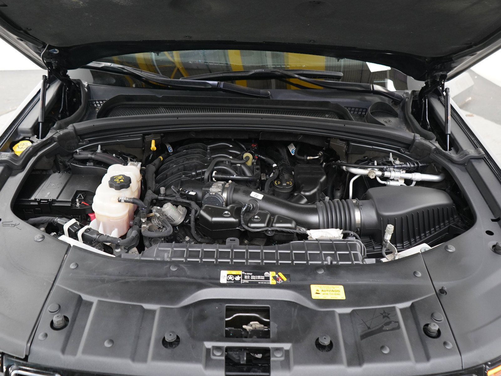 Used 2023 Jeep Grand Cherokee Limited AWD/4WD image 32
