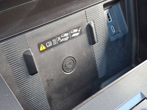 Used 2024 GMC Hummer EV 3X w/ Omega Edition image 28