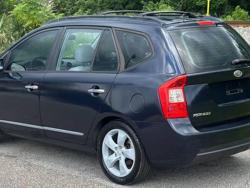 Used 2007 Kia Rondo EX image 5