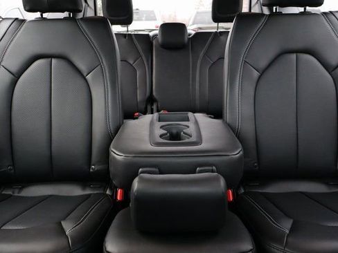 New 2026 Chrysler Pacifica Select FWD image 34