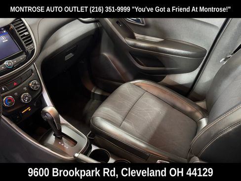 Used 2021 Chevrolet Trax LT image 14