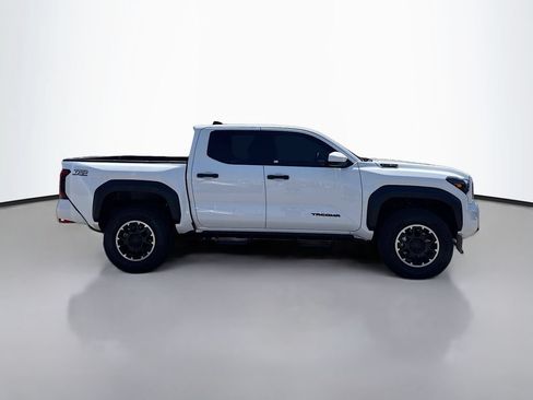 Used 2026 Toyota Tacoma TRD Off-Road AWD/4WD image 8
