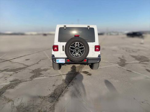 New 2026 Jeep Wrangler Sahara image 10