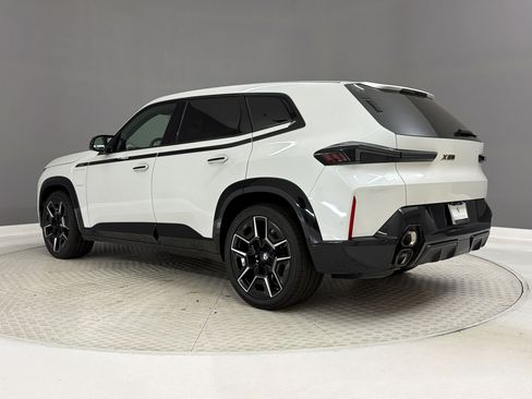 Certified 2023 BMW XM AWD/4WD image 3