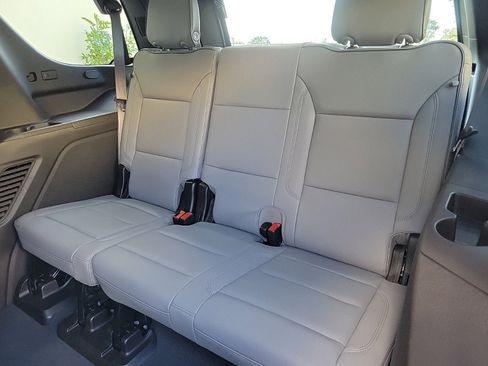 Used 2025 GMC Yukon Elevation w/ Elevation Premium Package image 17