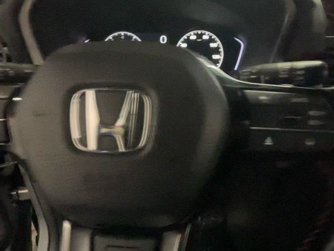 Used 2025 Honda Pilot TrailSport image 33