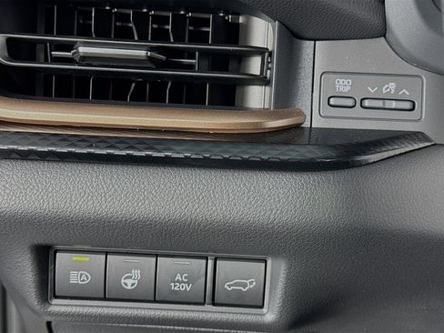 New 2026 Toyota Grand Highlander AWD Hybrid image 13