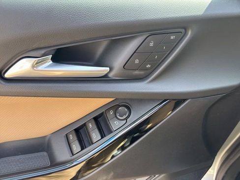 New 2026 Chevrolet Equinox ACTIV w/ Convenience Package III AWD/4WD image 11