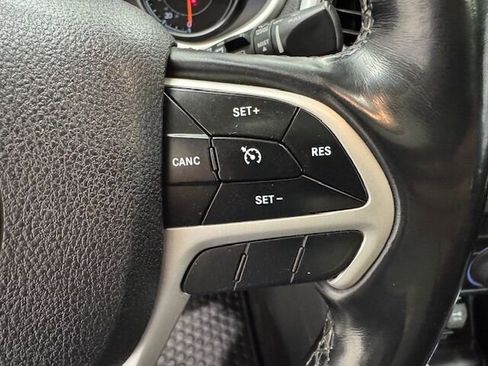 Used 2018 Jeep Cherokee Trailhawk w/ Quick Order Package 27L image 23