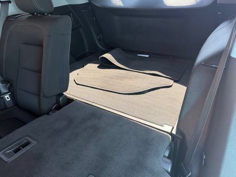 Used 2024 GMC Terrain SLE FWD image 15