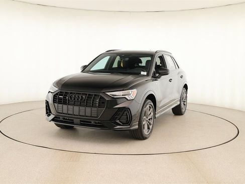 New 2025 Audi Q3 2.0T Premium image 12