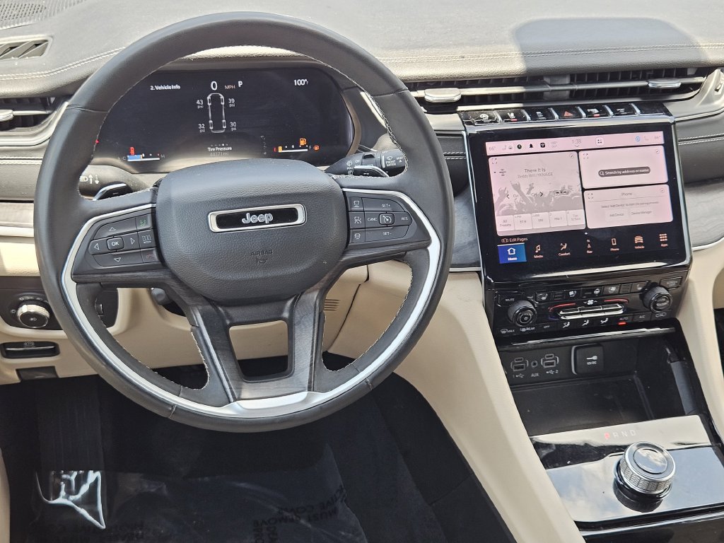 Used 2023 Jeep Grand Cherokee L Limited w/ Luxury Tech Group II RWD image 27