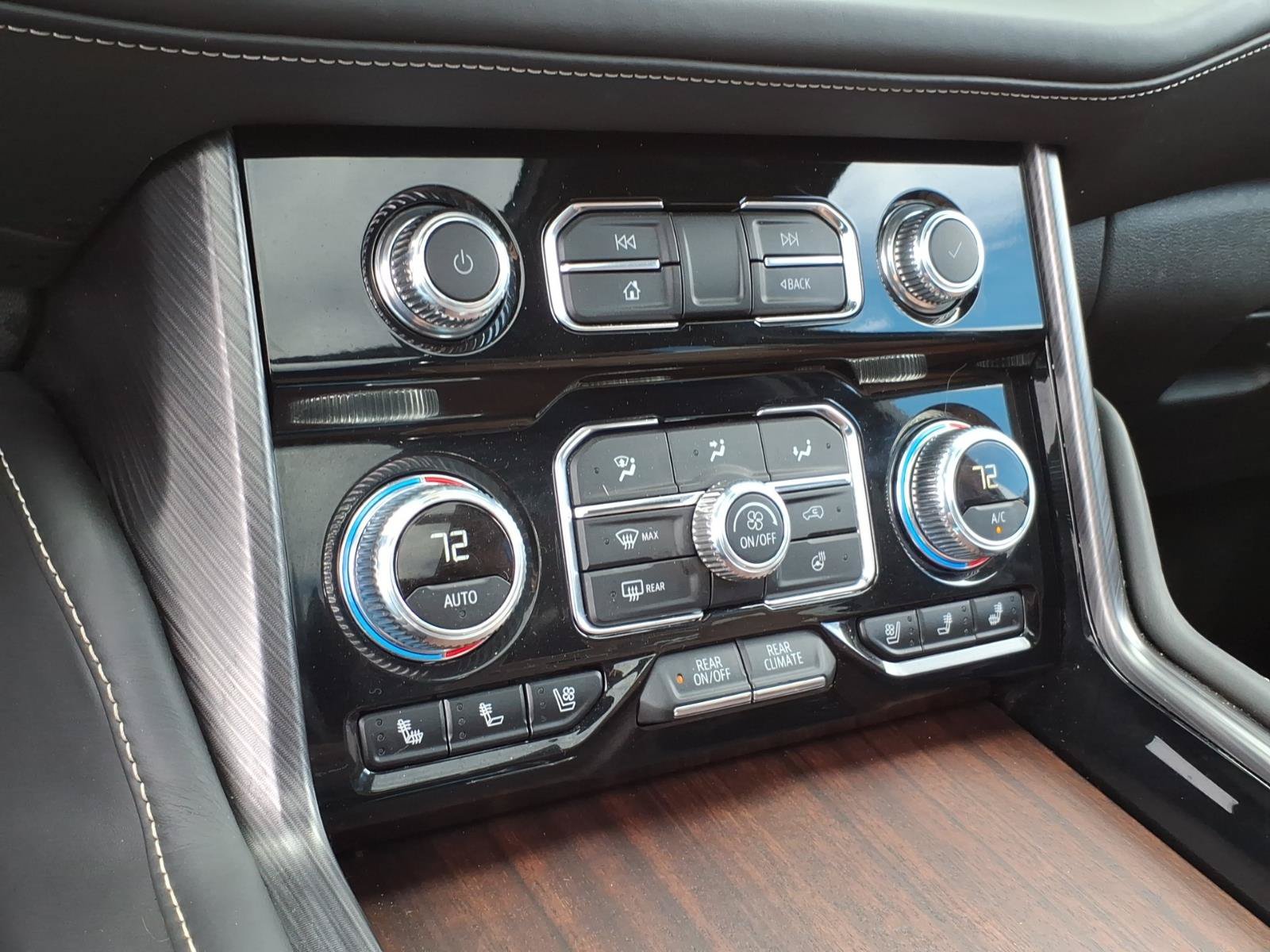 Used 2024 GMC Yukon Denali Ultimate AWD/4WD image 24