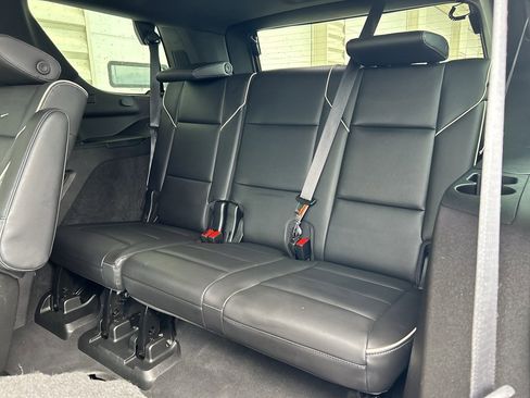 Used 2021 Cadillac Escalade Sport w/ Heavy-Duty Trailer Package AWD/4WD image 12