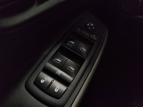 Used 2020 Jeep Cherokee Latitude image 27