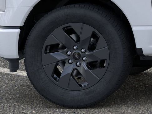 New 2025 Ford F150 Lightning Lariat w/ Max Trailer Tow Package image 19