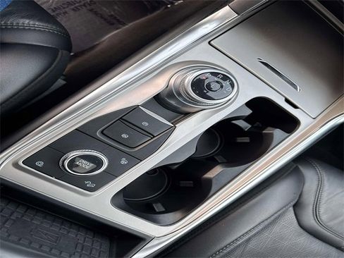 Used 2023 Ford Explorer Platinum w/ Technology Package image 26