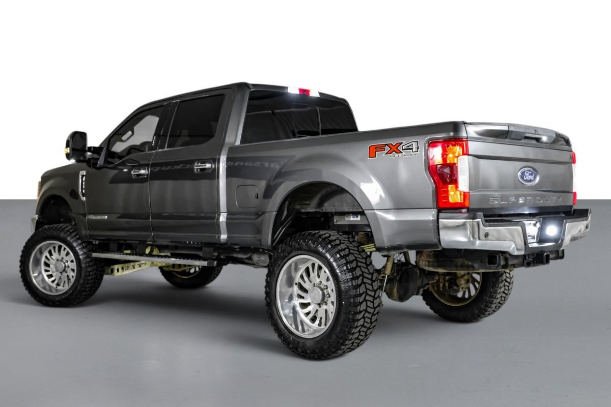 Used 2019 Ford F250 Lariat w/ Lariat Ultimate Package AWD/4WD image 10