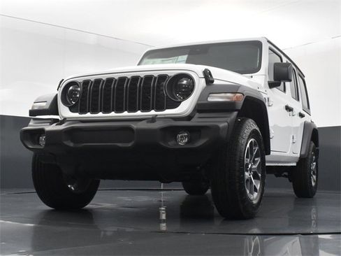 Used 2024 Jeep Wrangler Sport S image 44