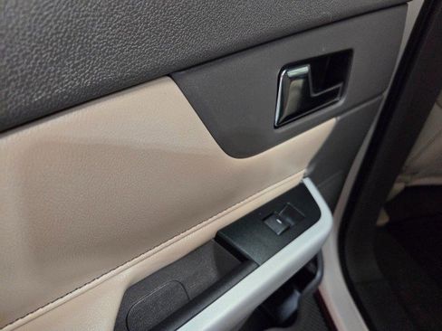 Used 2013 Ford Edge SE FWD image 31