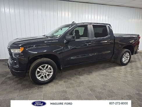 Used 2023 Chevrolet Silverado 1500 RST AWD/4WD image 7
