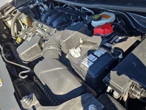 Used 2018 Ford Explorer Limited image 26