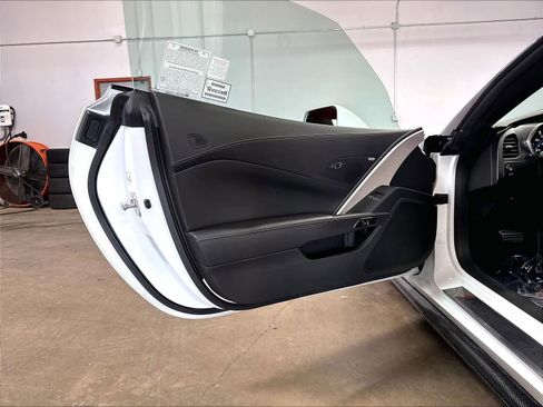 Used 2019 Chevrolet Corvette Stingray Coupe w/ Battery Protection Package RWD image 24
