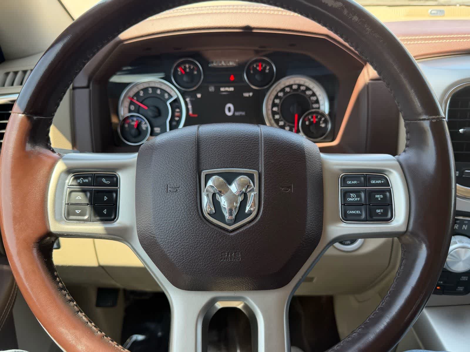 Used 2019 RAM 1500 Laramie w/ Convenience Group AWD/4WD image 9