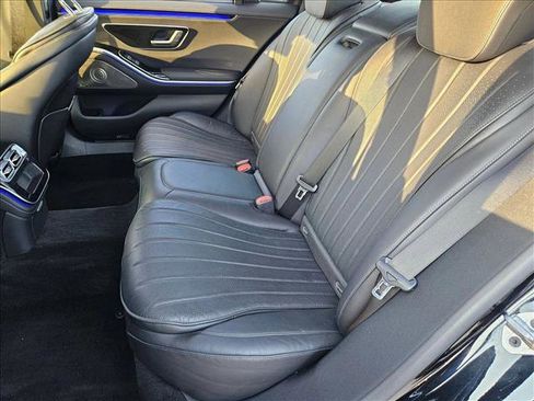 Used 2022 Mercedes-Benz S 580 4MATIC Sedan image 16