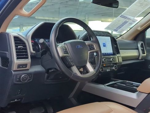 Used 2022 Ford F350 Lariat w/ Chrome Package image 4