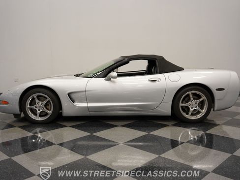Used 2000 Chevrolet Corvette Convertible w/ Memory Pkg image 7