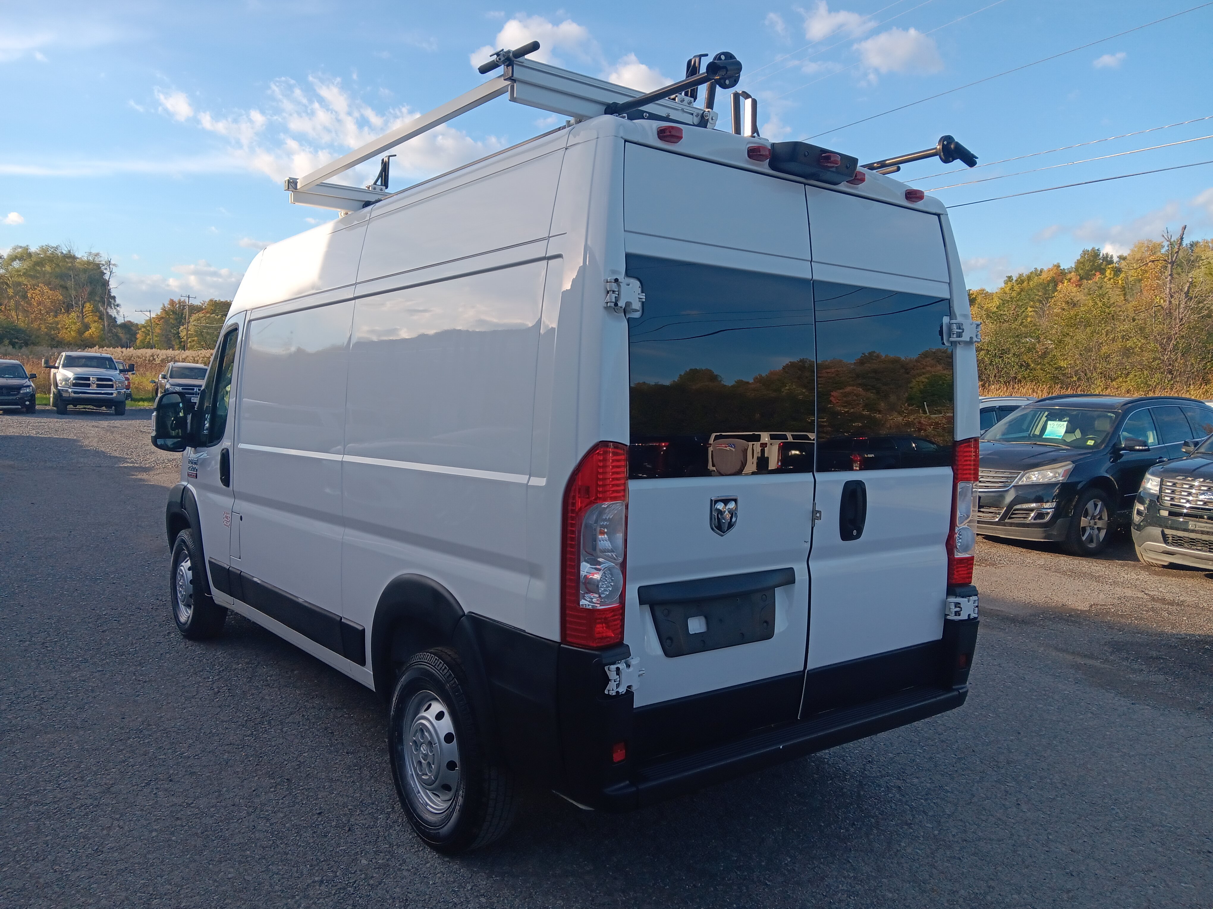 Used 2020 RAM ProMaster 2500 FWD image 3
