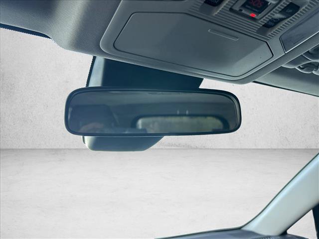 Used 2019 Toyota RAV4 XLE w/ Convenience Package FWD image 21