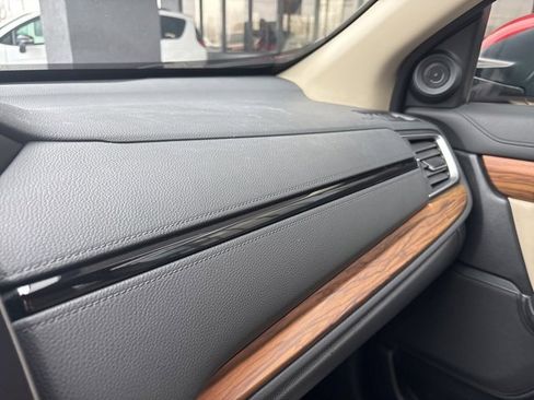 Used 2018 Honda CR-V Touring image 25