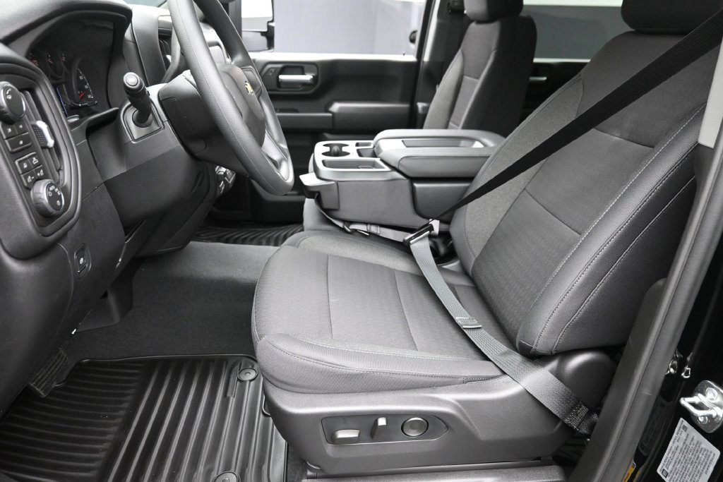 New 2026 Chevrolet Silverado 2500 Custom w/ Custom Value Package AWD/4WD image 15