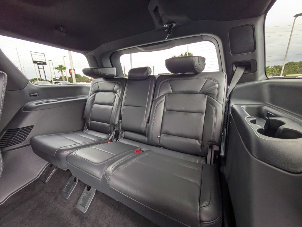 New 2027 Lincoln Navigator Reserve w/ Jet Appearance Package RWD image 13
